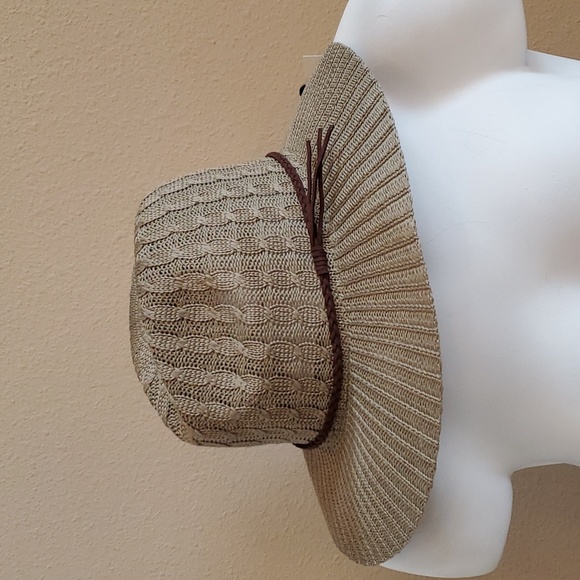 Falls Creek Accessories - Womens Falls Creek Olive Green Knit Fedora Style Hat  OSFM crocheted Faux Suede